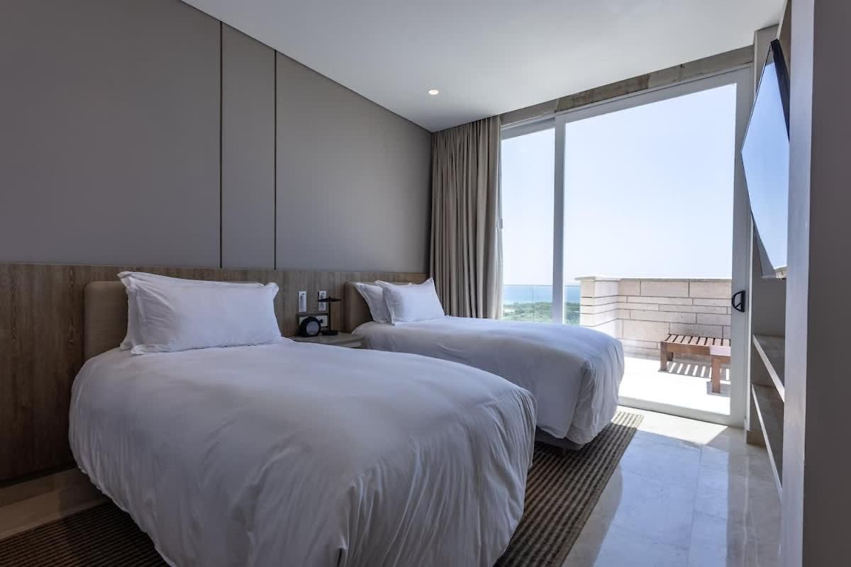 Caribbean Sea Views 3br Penthouse F1